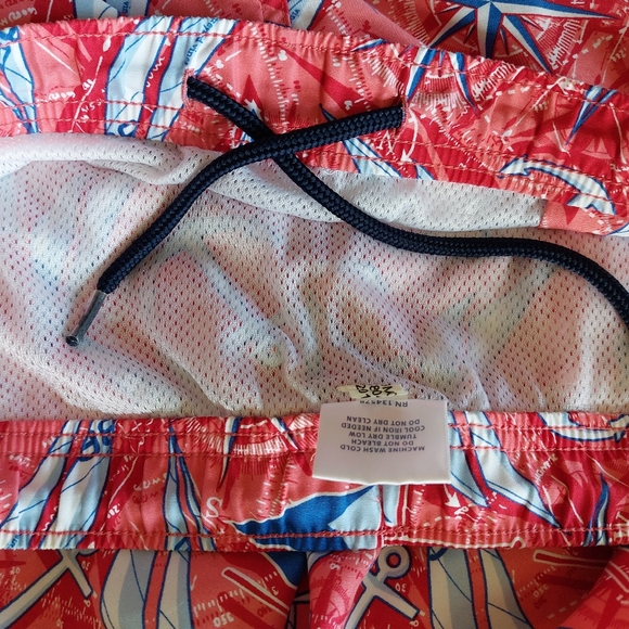 Vineyard Vines Men's Chappy Swim Trunks - Picture 8 of 12
